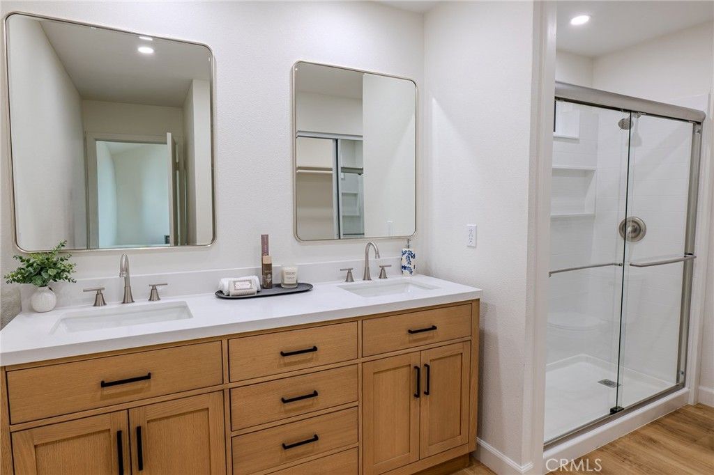 8018 Winnetka Avenue, Winnetka, CA 91306 — photo 5