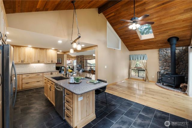 15711 SE 178th Place, Renton, WA 98058