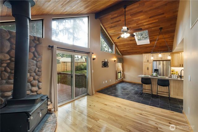 15711 SE 178th Place, Renton, WA 98058