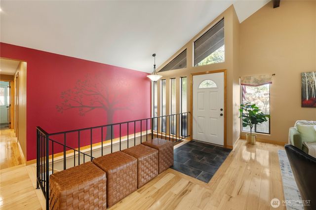 15711 SE 178th Place, Renton, WA 98058