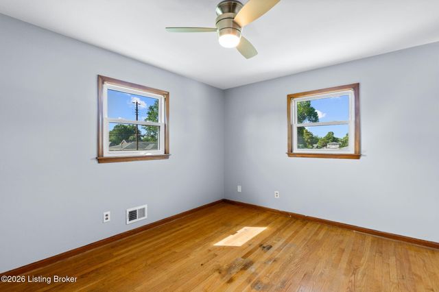 11011 Oliverda Dr, Louisville, KY 40272