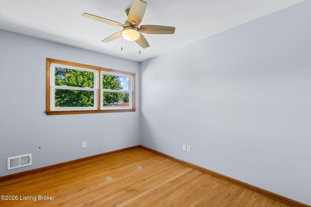 11011 Oliverda Dr, Louisville, KY 40272