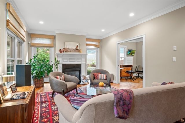 94 Herrick Rd, Newton, MA 02459