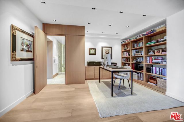 999 N Doheny Drive 512, West Hollywood, CA 90069