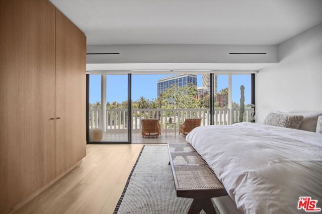 999 N Doheny Drive 512, West Hollywood, CA 90069