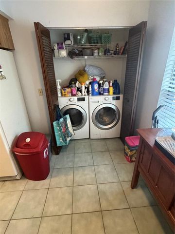 2376 WINDSOR OAKS AVENUE, Lutz, FL 33549