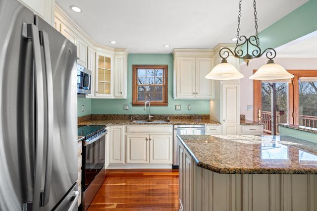 23 Beechwood Place, Dayton, KY 41074