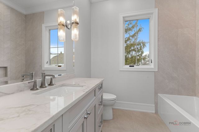 3890 Greenacre Drive, Northbrook, IL 60062