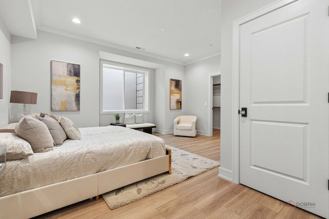 3890 Greenacre Drive, Northbrook, IL 60062