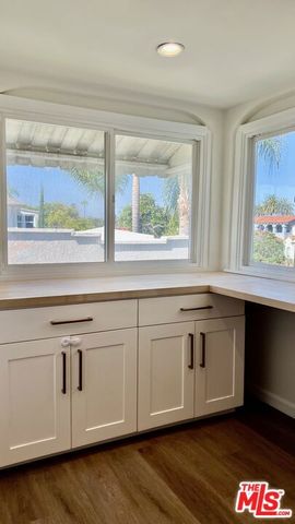 4770 Edgewood Place, Los Angeles, CA 90019