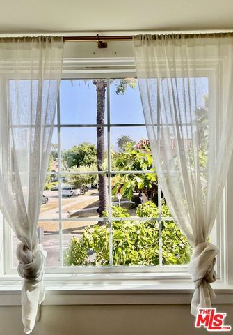 4770 Edgewood Place, Los Angeles, CA 90019