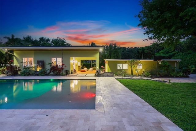 9234 SW 112th St, Miami, FL 33176