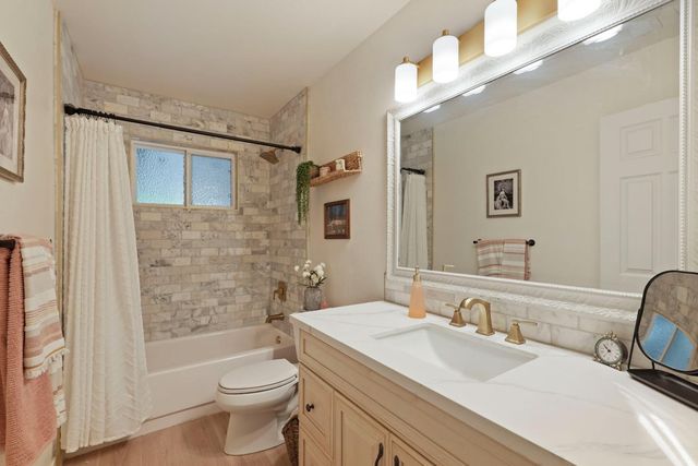 108 Ridge Dr, Lodi, CA 95240