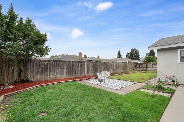 108 Ridge Dr, Lodi, CA 95240