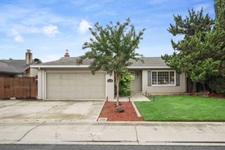 108 Ridge Dr, Lodi, CA 95240