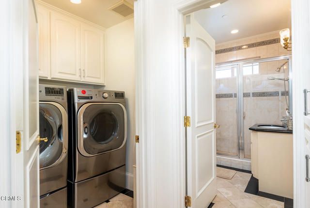 1075 E Tujunga Avenue, Burbank, CA 91501