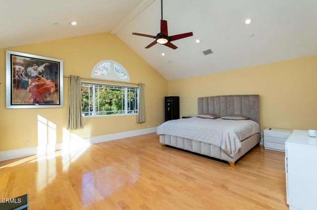 1075 E Tujunga Avenue, Burbank, CA 91501