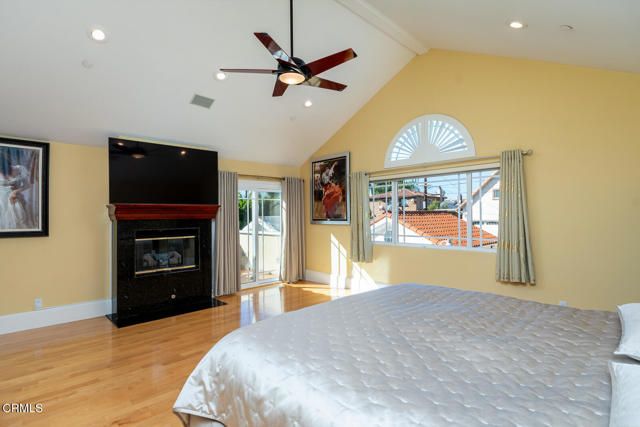 1075 E Tujunga Avenue, Burbank, CA 91501