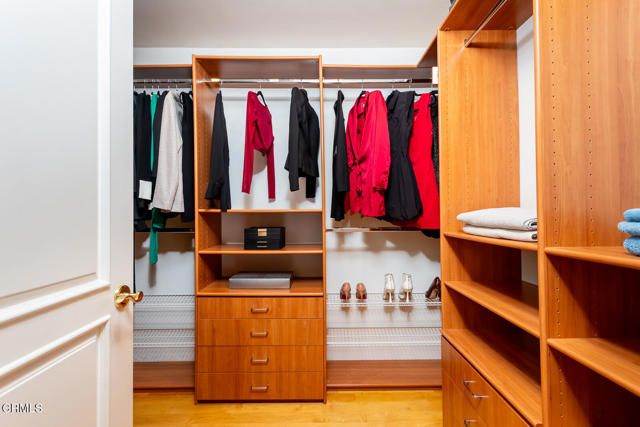 1075 E Tujunga Avenue, Burbank, CA 91501