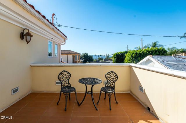 1075 E Tujunga Avenue, Burbank, CA 91501