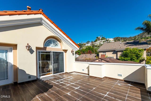 1075 E Tujunga Avenue, Burbank, CA 91501