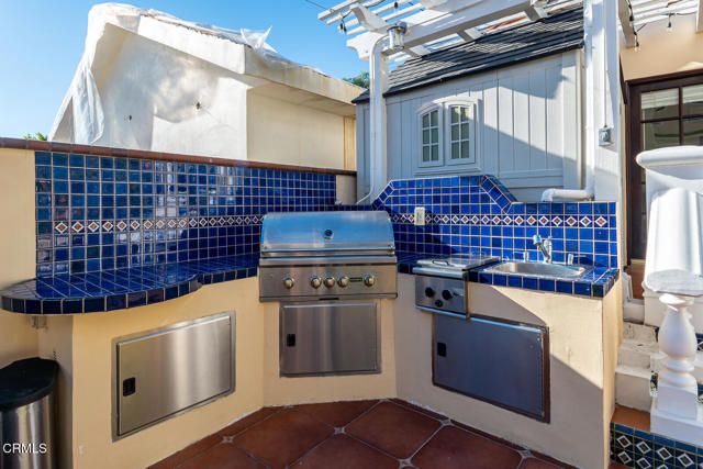 1075 E Tujunga Avenue, Burbank, CA 91501