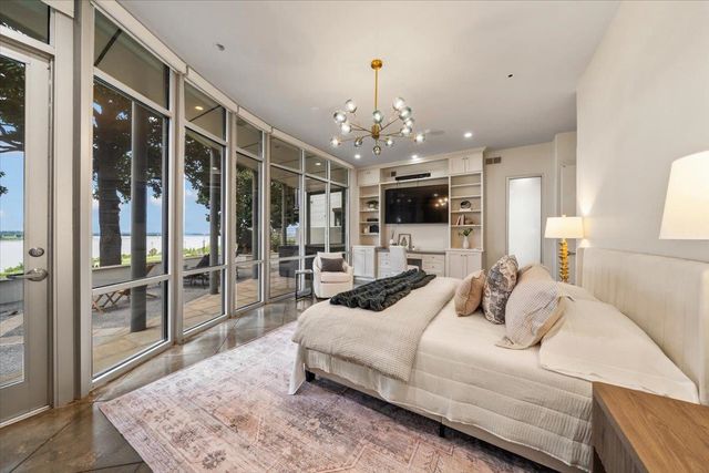 555 MAGNOLIA MOUND DR, Memphis, TN 38103