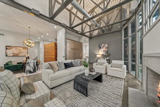 555 MAGNOLIA MOUND DR, Memphis, TN 38103