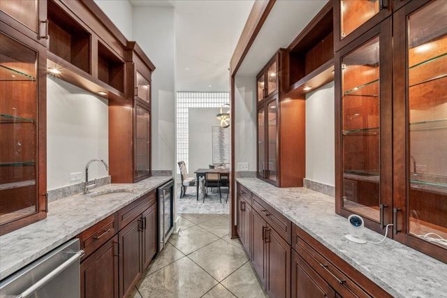 555 MAGNOLIA MOUND DR, Memphis, TN 38103