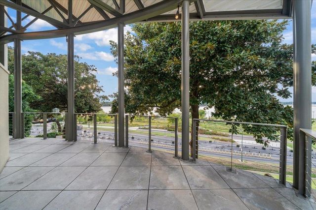 555 MAGNOLIA MOUND DR, Memphis, TN 38103