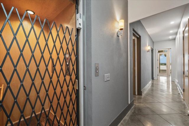 555 MAGNOLIA MOUND DR, Memphis, TN 38103