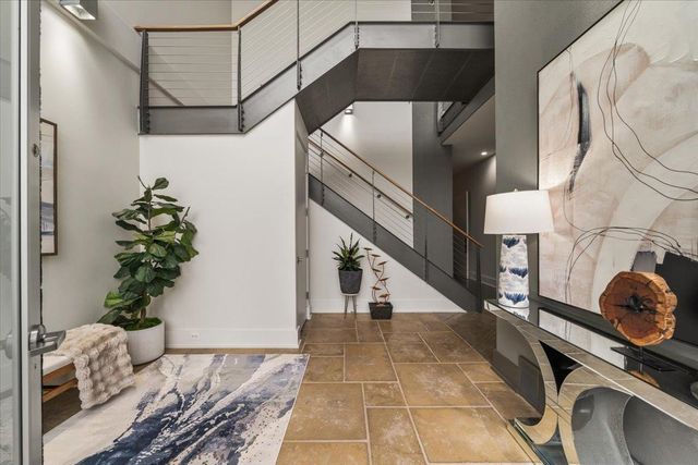 555 MAGNOLIA MOUND DR, Memphis, TN 38103