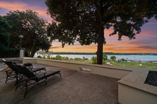 555 MAGNOLIA MOUND DR, Memphis, TN 38103