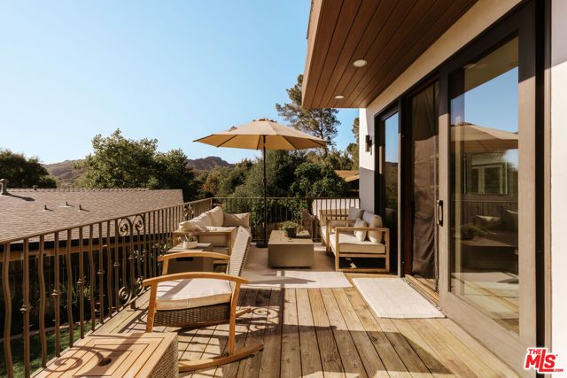 685 Wonder View Drive, Calabasas, CA 91302