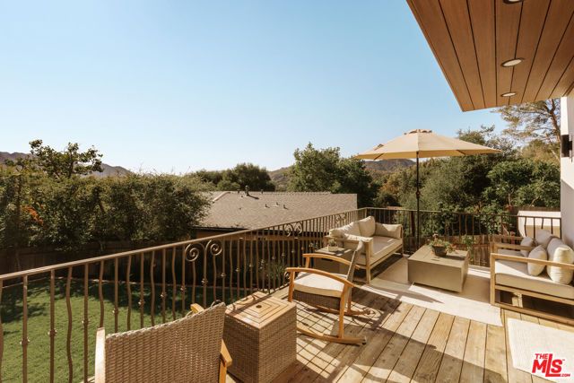 685 Wonder View Drive, Calabasas, CA 91302