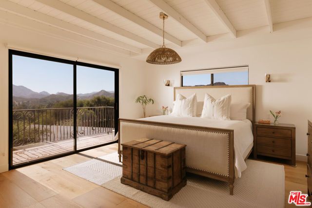 685 Wonder View Drive, Calabasas, CA 91302