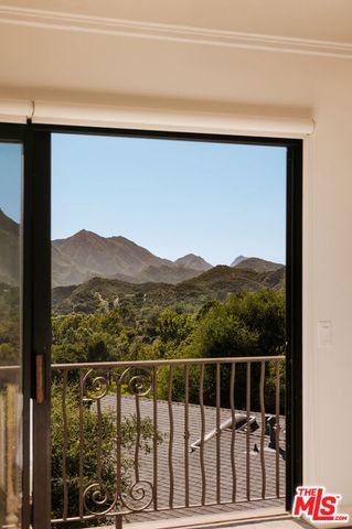 685 Wonder View Drive, Calabasas, CA 91302