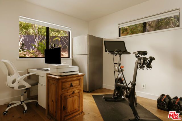 685 Wonder View Drive, Calabasas, CA 91302