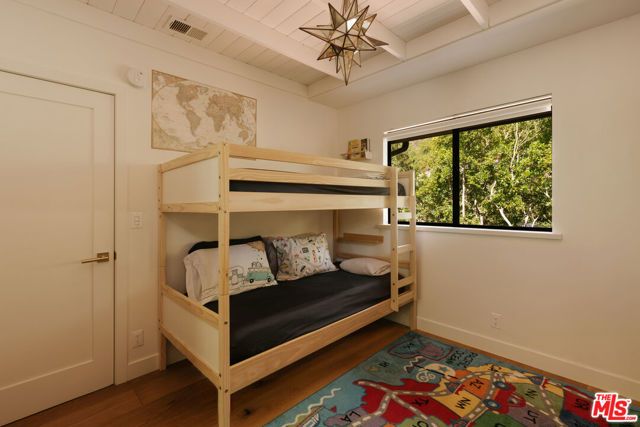 685 Wonder View Drive, Calabasas, CA 91302