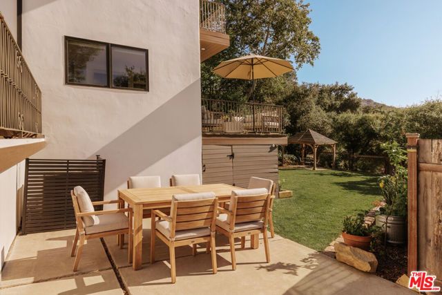 685 Wonder View Drive, Calabasas, CA 91302