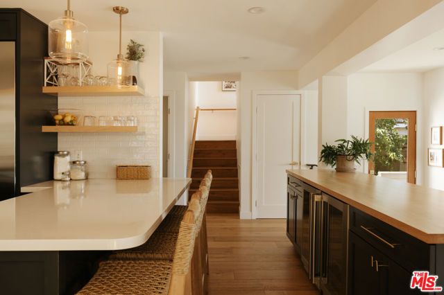 685 Wonder View Drive, Calabasas, CA 91302