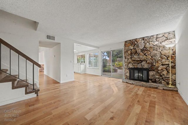 9960 Rio Cosumnes Cir, Elk Grove, CA 95624