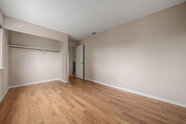 9960 Rio Cosumnes Cir, Elk Grove, CA 95624