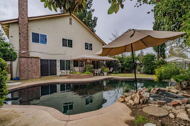9960 Rio Cosumnes Cir, Elk Grove, CA 95624