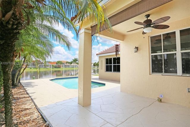 873 Sand Creek Cir, Weston, FL 33327