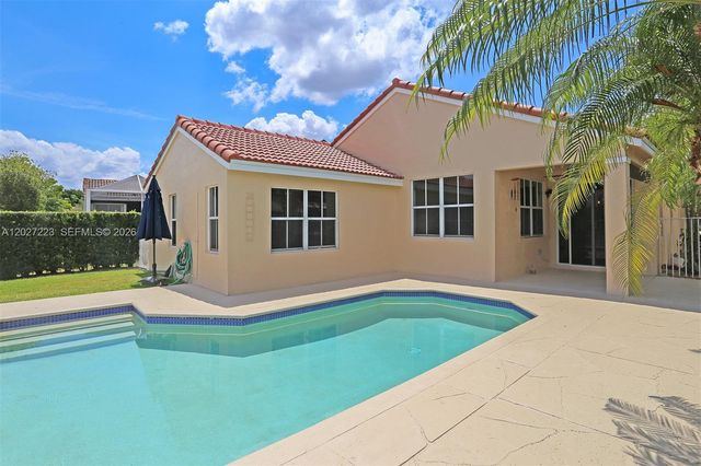 873 Sand Creek Cir, Weston, FL 33327