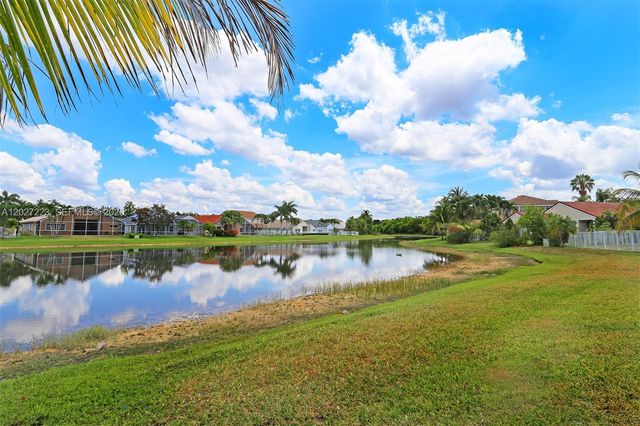 873 Sand Creek Cir, Weston, FL 33327