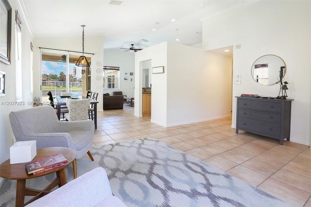 873 Sand Creek Cir, Weston, FL 33327