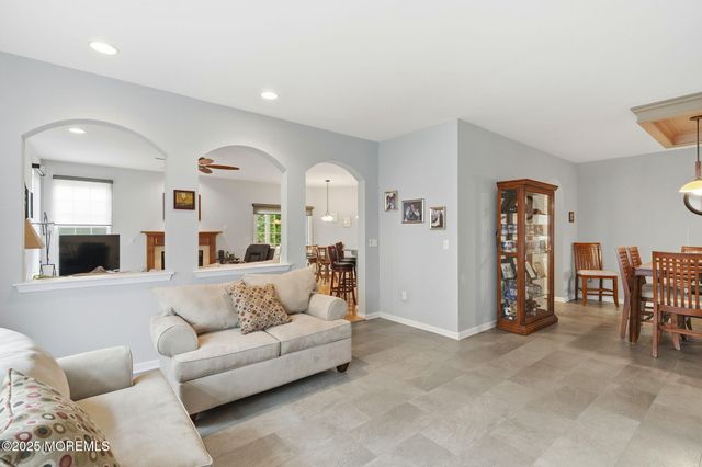 40 Mission Way, Barnegat, NJ 08005