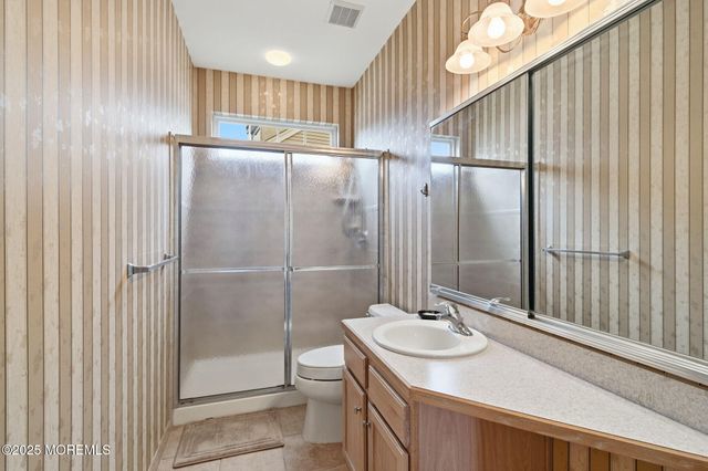 40 Mission Way, Barnegat, NJ 08005